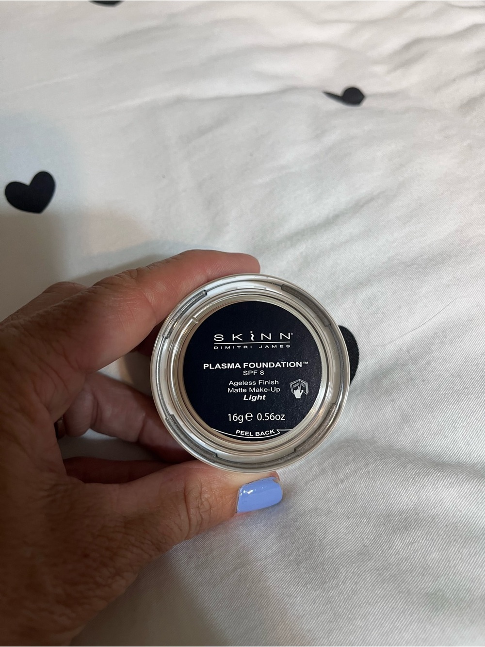 SKINN Dimitri James Plasma Foundation SPF 8 shade:  LIGHT